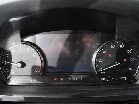 Used 2022 Ford Explorer XLT w/ Equipment Group 202A image 27