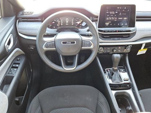 Used 2025 Jeep Compass Sport AWD/4WD image 12
