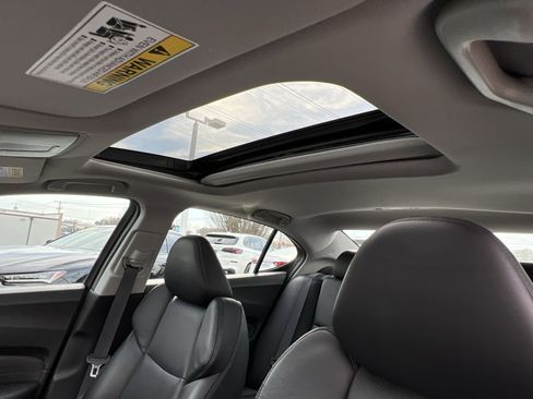 Used 2018 Acura TLX w/ Technology Package image 21