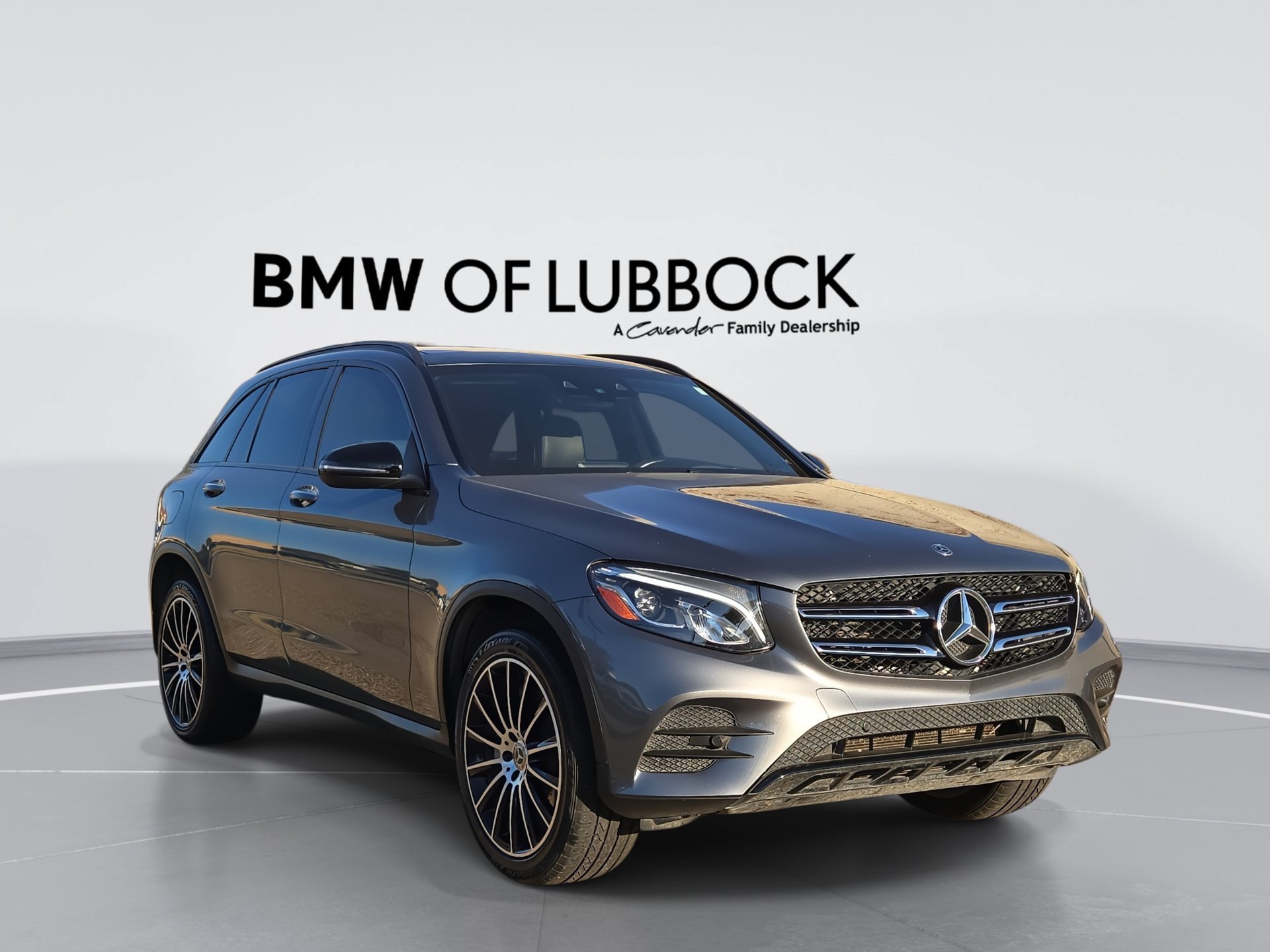 Used 2019 Mercedes-Benz GLC 300 image 1