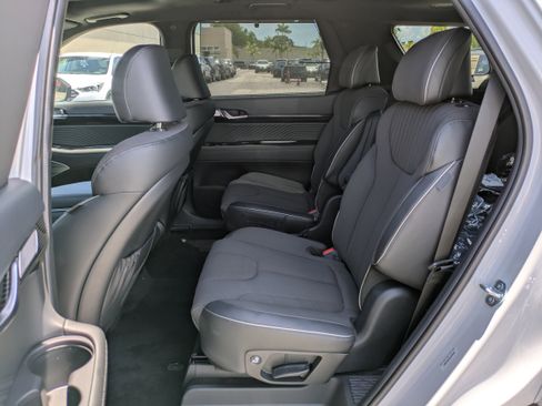 New 2025 Hyundai Palisade Calligraphy image 16