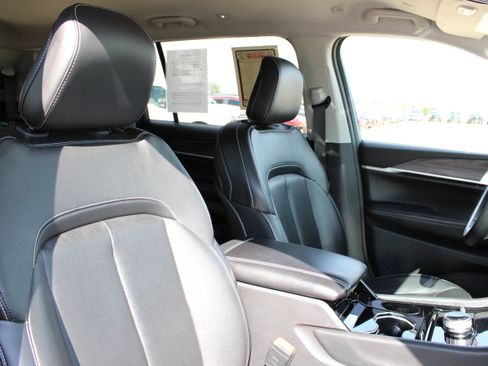 Used 2021 Jeep Grand Cherokee L Limited AWD/4WD image 43
