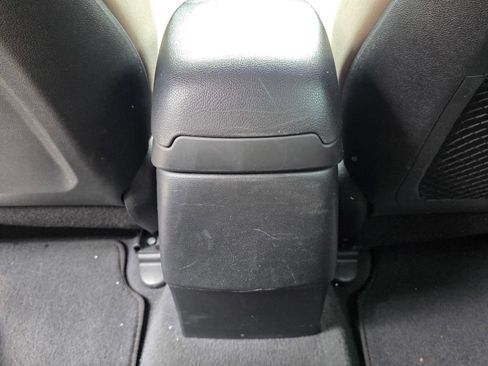 Used 2014 Hyundai Elantra SE FWD image 11