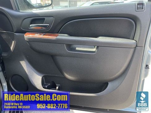 Used 2011 Chevrolet Avalanche LS w/ Regional Value Package AWD/4WD image 13