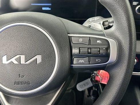 Used 2023 Kia Sportage LX AWD/4WD image 19