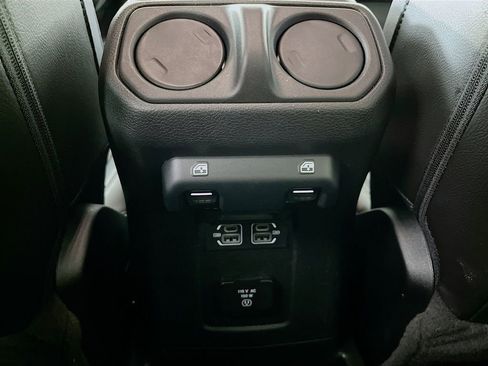 Used 2023 Jeep Wrangler Unlimited Sahara w/ Cold Weather Group AWD/4WD image 33