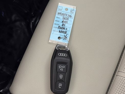 Used 2025 Audi Q5 Premium Plus w/ Premium Plus AWD/4WD image 36