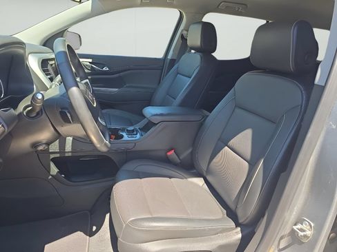 Used 2023 GMC Acadia SLT w/ Preferred Package AWD/4WD image 10
