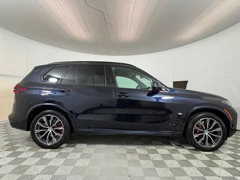 Used 2024 BMW X5 xDrive40i w/ M Sport Package AWD/4WD image 8
