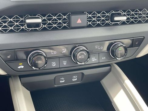 Used 2025 Honda Accord SE image 28