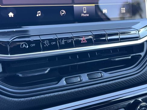 Used 2022 Jeep Compass Altitude image 15