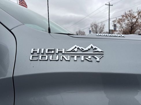Used 2023 Chevrolet Silverado 1500 High Country w/ Technology Package image 10