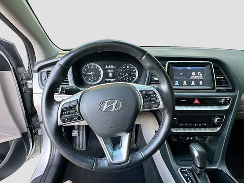 Used 2019 Hyundai Sonata SEL FWD image 12