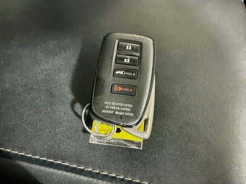 Used 2018 Lexus RX 350L FWD w/ Premium Package image 43
