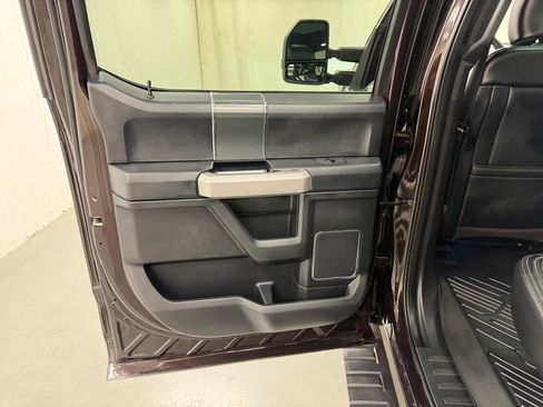 Used 2018 Ford F150 Lariat w/ Equipment Group 502A Luxury image 15