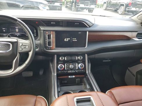 Used 2023 GMC Yukon Denali Ultimate image 13
