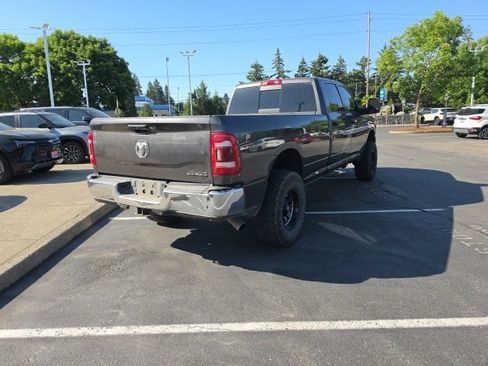 Used 2024 RAM 2500 Tradesman w/ Chrome Appearance Group AWD/4WD image 15