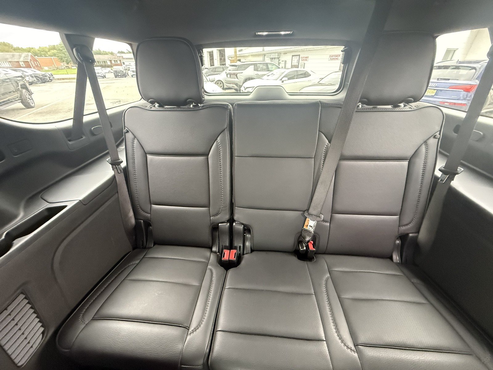 Used 2025 GMC Yukon XL Denali AWD/4WD image 25
