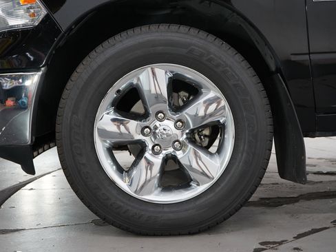 Used 2019 RAM 1500 Tradesman w/ SXT Plus Group AWD/4WD image 28