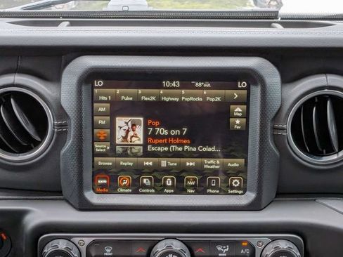 Used 2023 Jeep Wrangler Unlimited Sahara AWD/4WD image 20