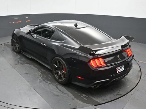 Used 2020 Ford Mustang Shelby GT500 w/ Carbon Fiber Track Pack RWD image 40