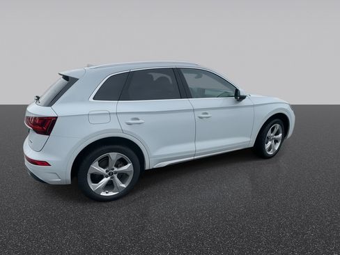 Used 2021 Audi Q5 2.0T Premium Plus w/ Premium Plus Package AWD/4WD image 9