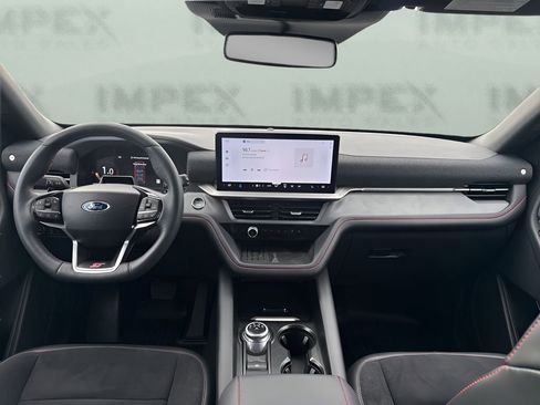 Used 2025 Ford Explorer ST image 14