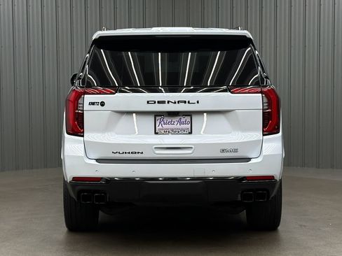 Used 2026 GMC Yukon Denali Ultimate w/ LPO, Floor Liner Package AWD/4WD image 4