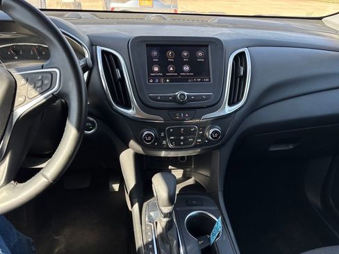 Used 2024 Chevrolet Equinox LT image 18