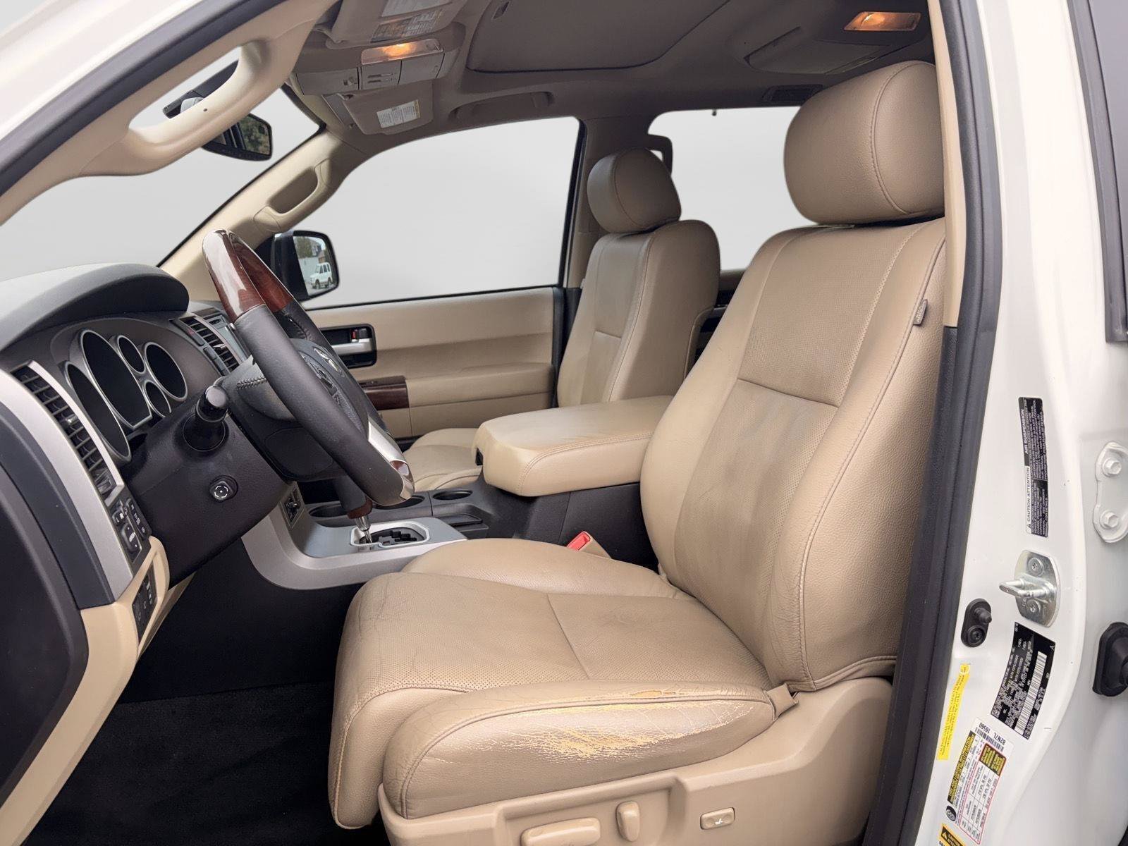Used 2016 Toyota Sequoia Platinum AWD/4WD image 10