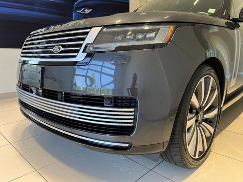 Used 2024 Land Rover Range Rover SV AWD/4WD image 12