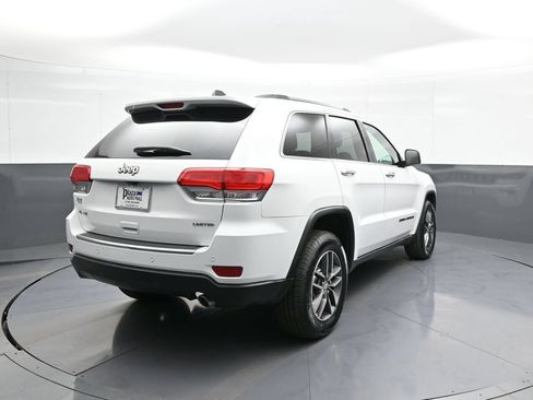 Used 2018 Jeep Grand Cherokee Limited AWD/4WD image 6