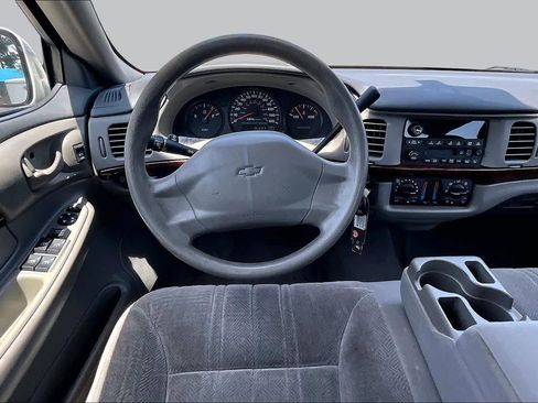 Used 2004 Chevrolet Impala FWD image 5