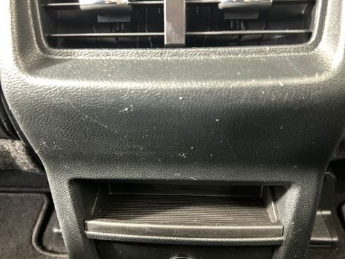 Used 2024 Ford Edge SEL image 18