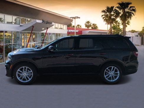 Certified 2023 Dodge Durango R/T RWD image 6