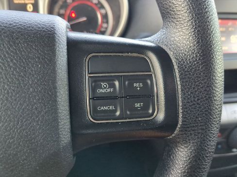 Used 2020 Dodge Journey SE w/ Blacktop Package image 20