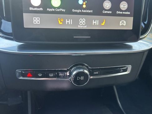 Used 2025 Volvo XC90 B5 Plus image 25