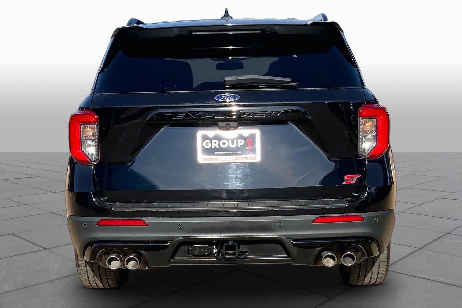 Used 2020 Ford Explorer ST w/ Premium Technology Package AWD/4WD image 3