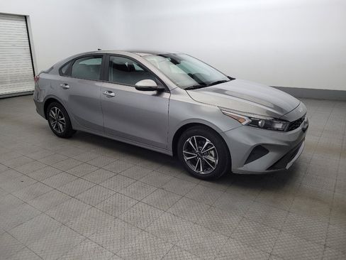 Used 2023 Kia Forte LXS w/ LXS Technology Package image 11