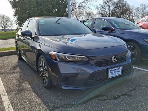 Used 2023 Honda Civic EX image 1