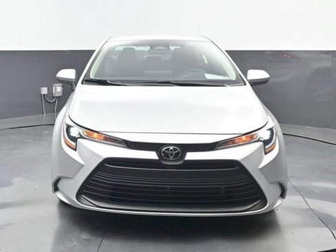 Used 2026 Toyota Corolla LE FWD image 19