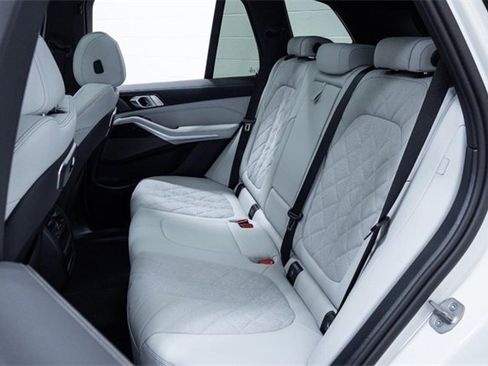 New 2026 BMW X5 xDrive40i image 11
