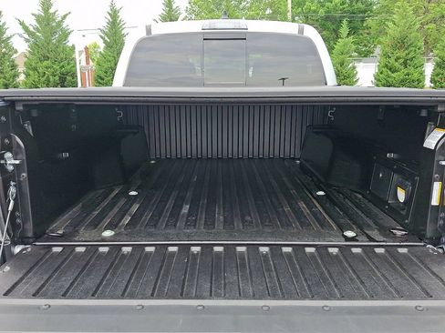 Certified 2023 Toyota Tacoma Limited AWD/4WD image 29