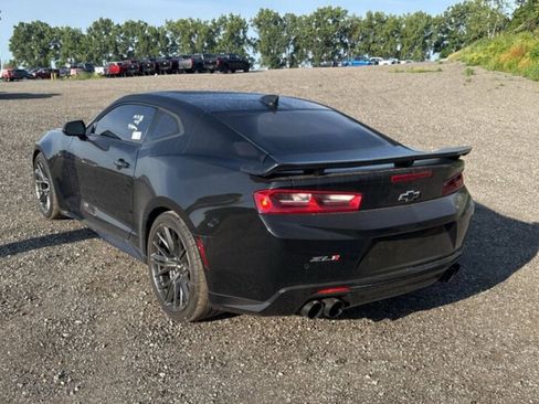 Used 2018 Chevrolet Camaro ZL1 RWD image 9