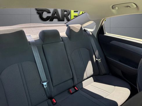 Used 2019 Hyundai Sonata SE FWD image 25