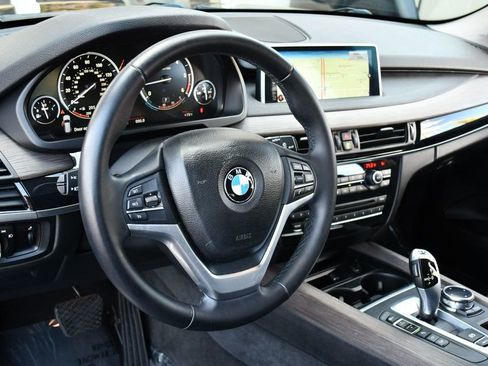 Used 2014 BMW X5 xDrive35d image 39