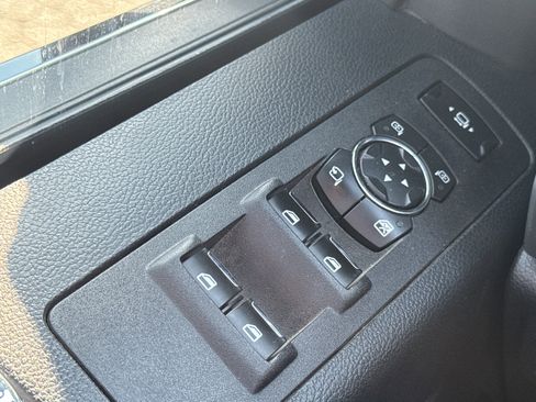 Used 2017 Ford F350 Platinum w/ Platinum Ultimate Package image 24