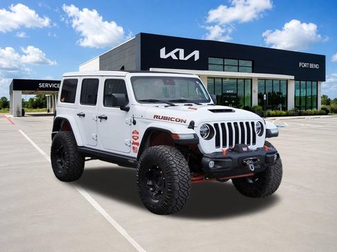 Used 2021 Jeep Wrangler Unlimited Rubicon w/ Trailer Tow Package AWD/4WD image 3