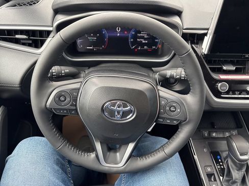 Certified 2026 Toyota Corolla Cross XLE w/ Black Badges Package (TMS) AWD/4WD image 21