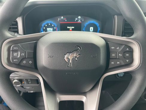 New 2025 Ford Bronco Base image 11